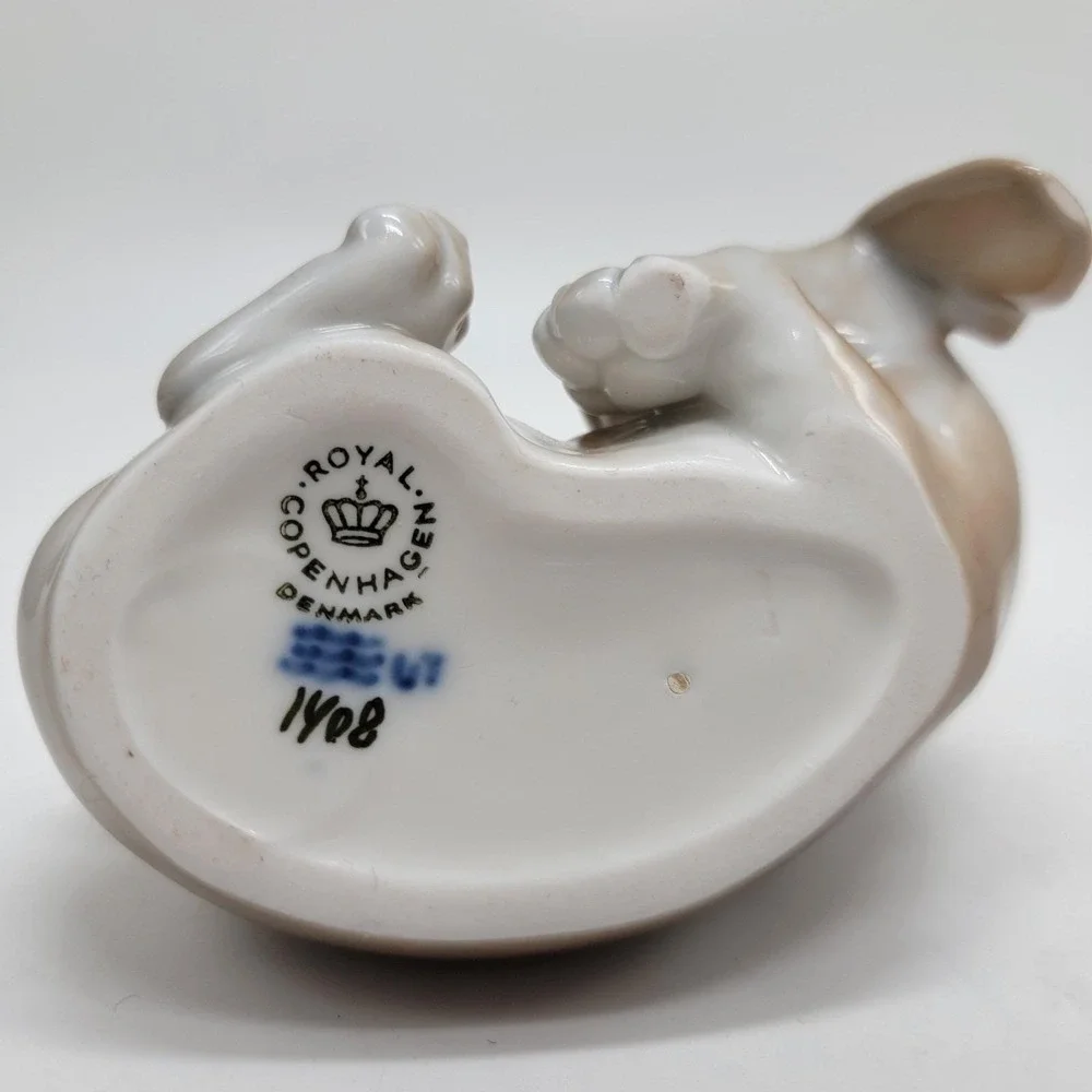 Royal Copenhagen 1407 / 1408 Dachshund Puppy Dogs Figurines Set Porcelain No Box